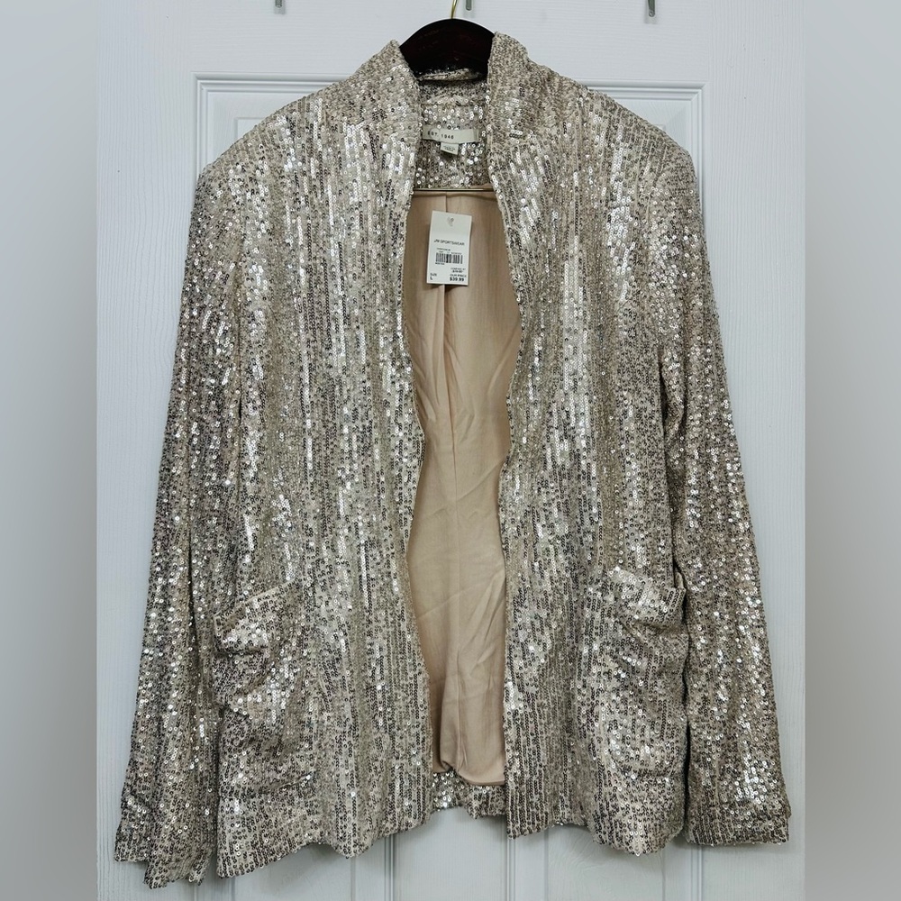 Elegant Silver Sequin Blazer